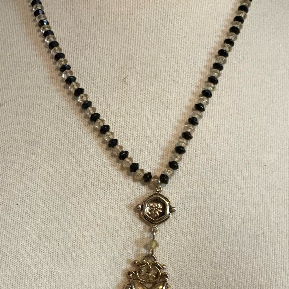 Black and Clear Beaded Pendant Necklace for Women